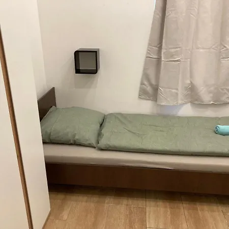 Roland Downtown - Keleti Apartamento *